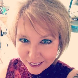 Meet your Posher, Marla